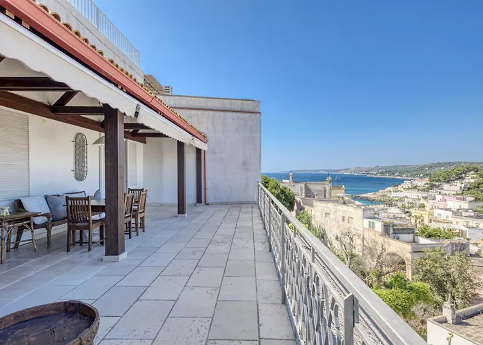 Blu La Patronale * Castro (Lecce)